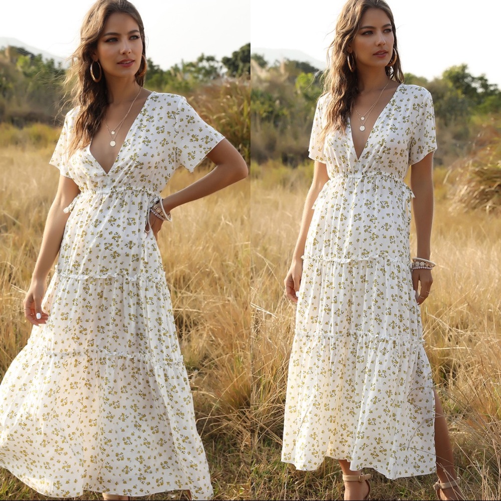 🆕Boho Floral Deep V Ruffle Detailed Dress White